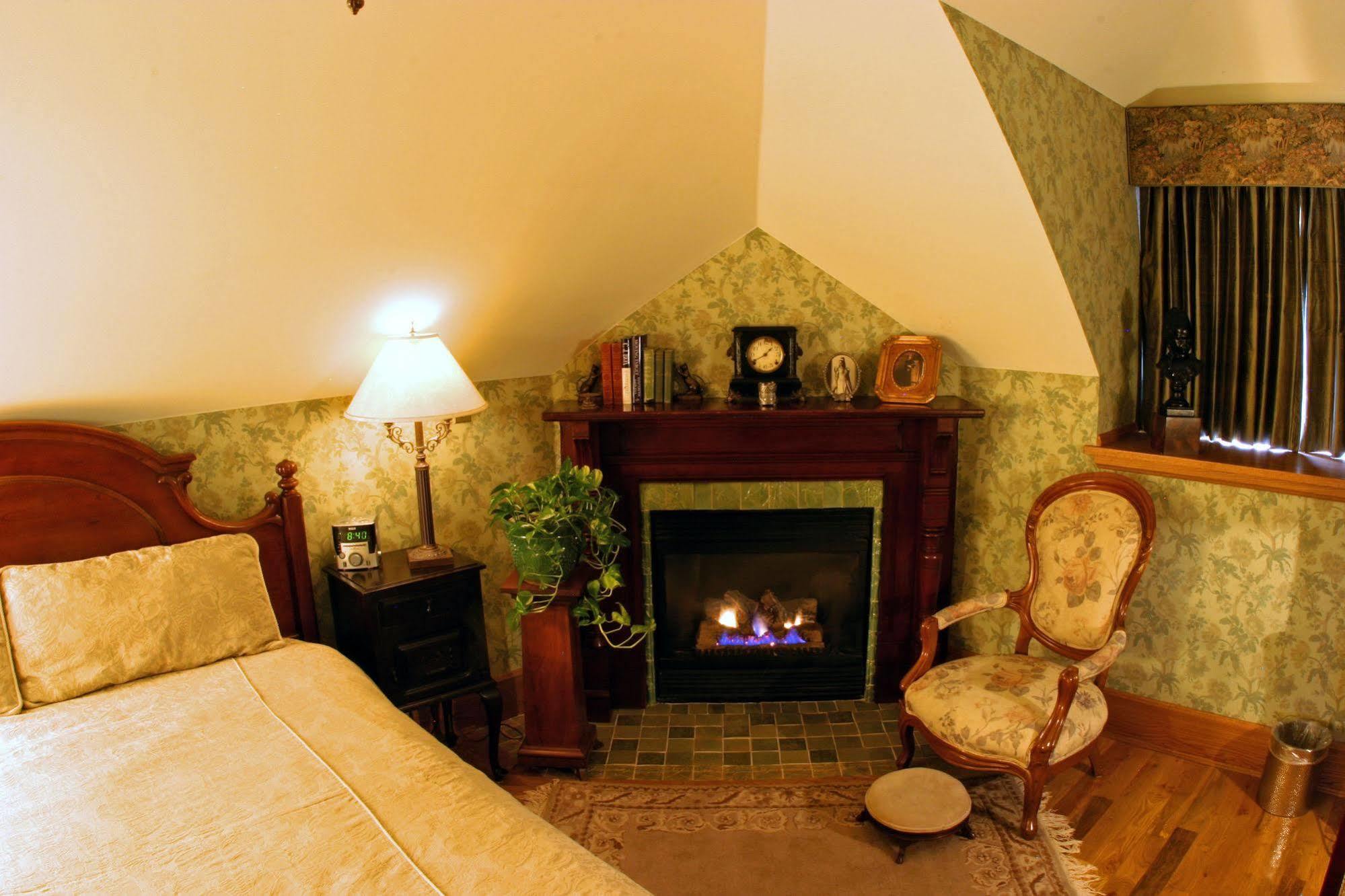 Nagle Warren Mansion B&B Шаєнн Екстер'єр фото